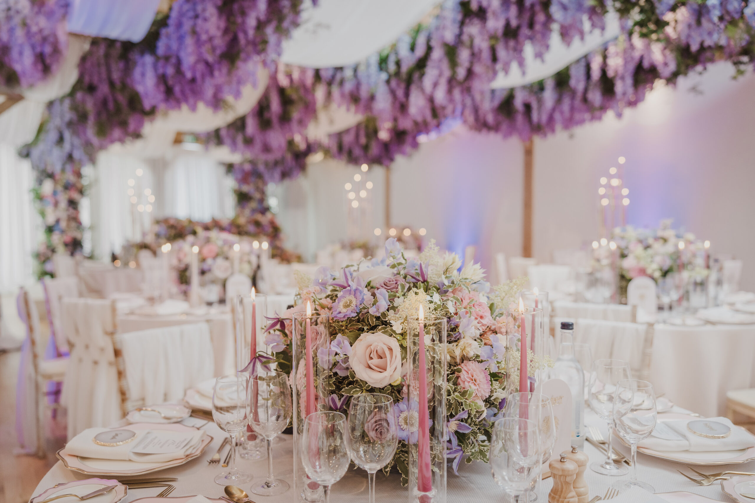 Alfriston Gardens wedding breakfast decor